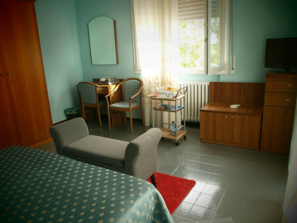 Il Leprotto - Room & Breakfast Altedo Eksteriør billede
